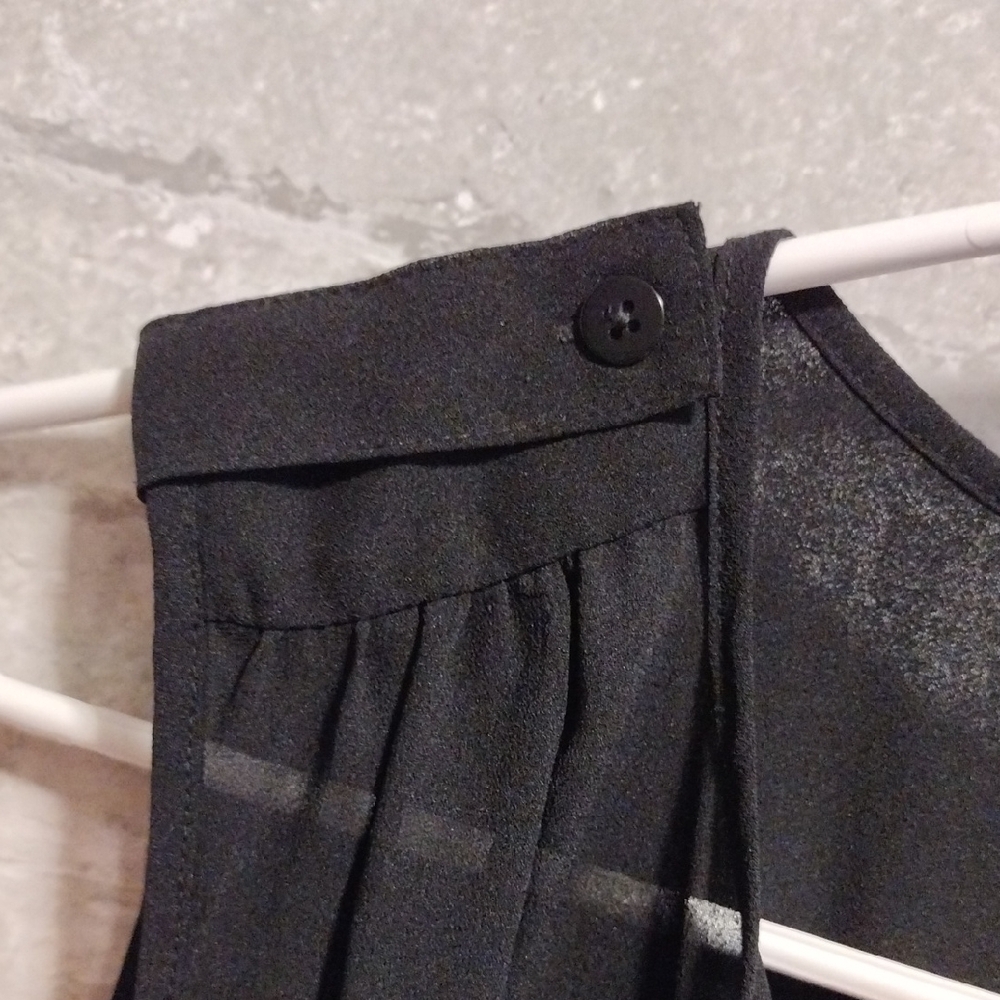 Women's Black Sleeveless Top - Picture 3 of 5